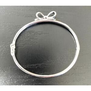 Kate Spade Love Note Mini Bow Hinged Magnet bangle Bracelet Silver Tone with Bag